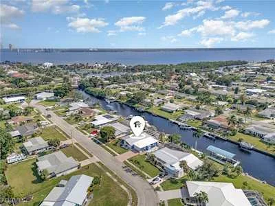 Lochmoor Waterway Estates